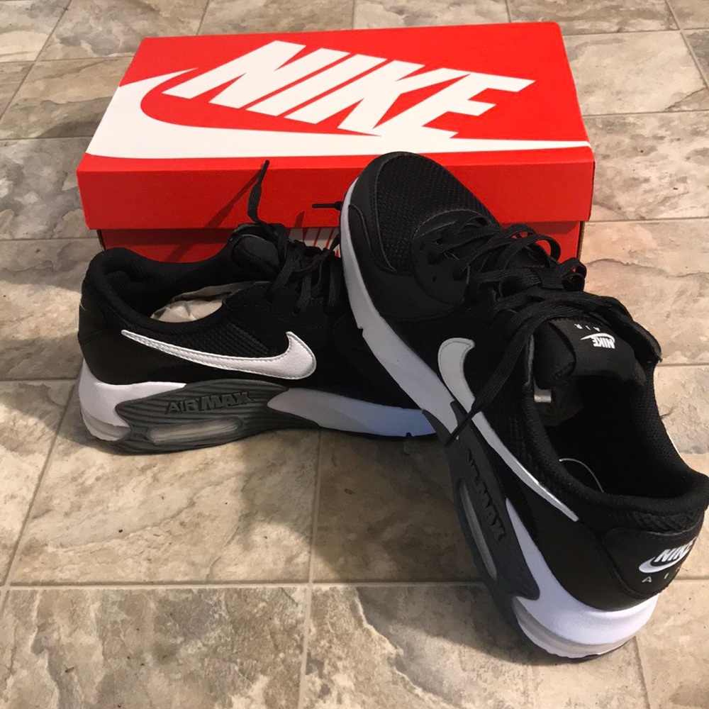 Nike Air Max sz 10 men’s shoe